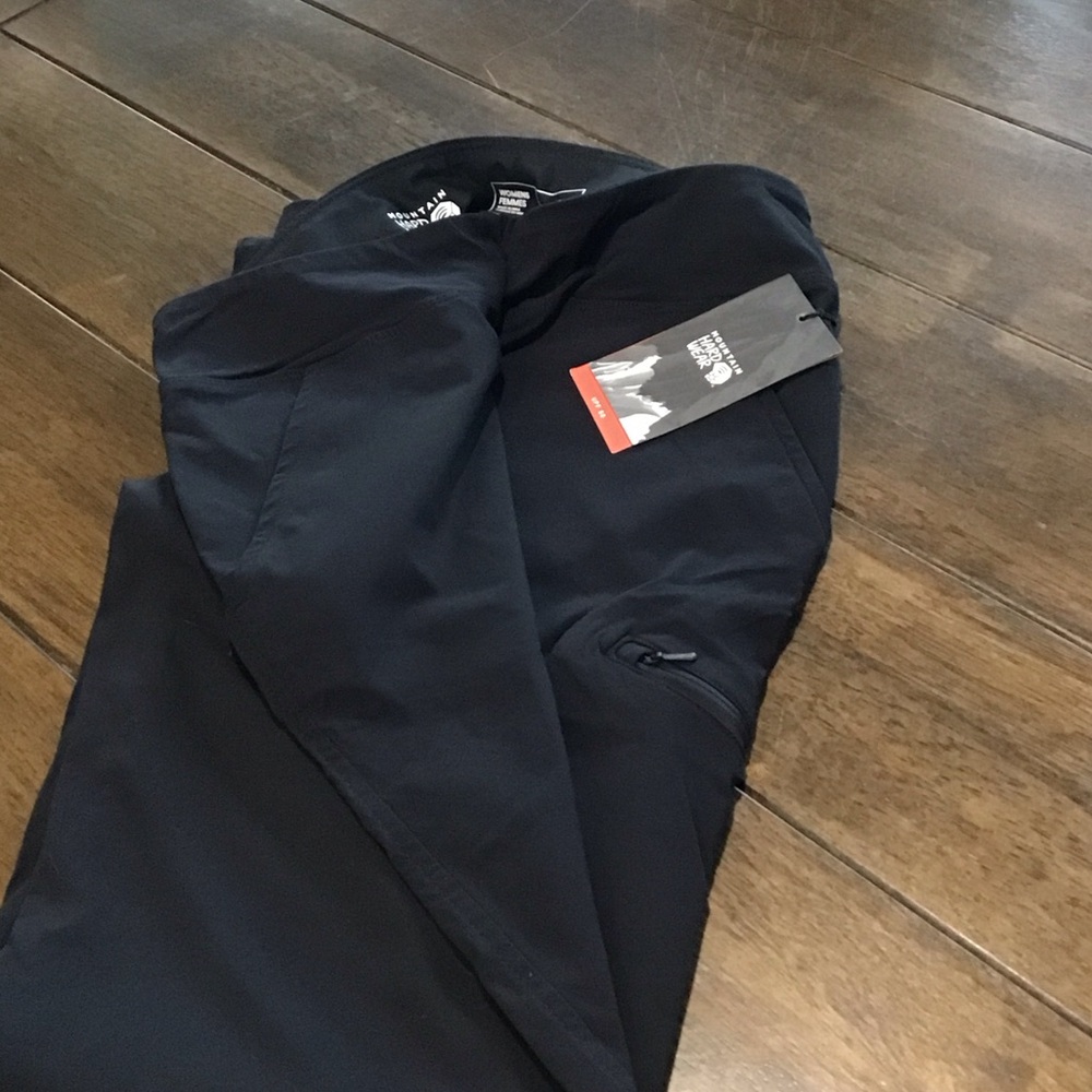 Mountain Hardwear women’s Black Performance pants